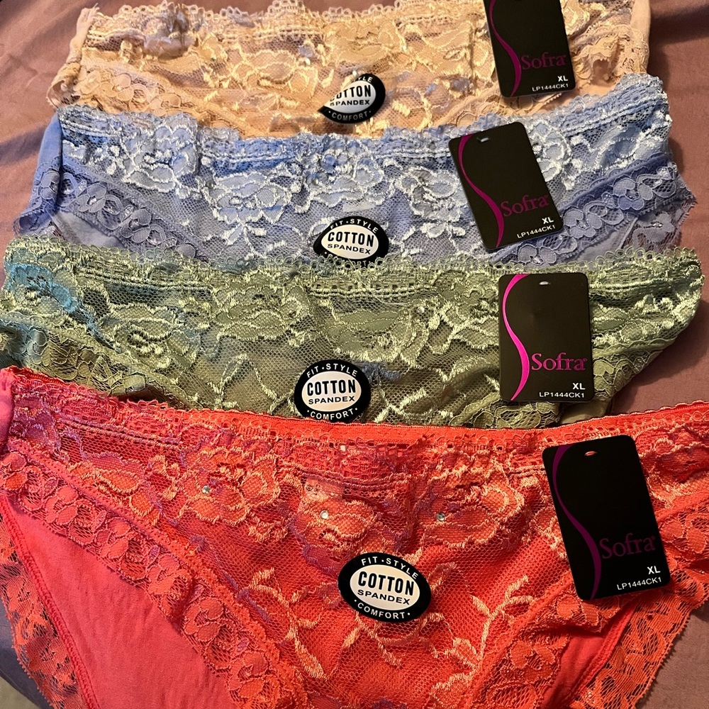 Bikini lace underwear
